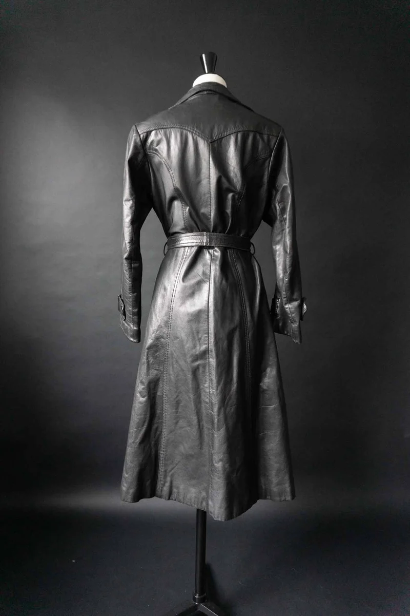 Vintage Ledermantel Schwarz aus den 70ern, XS–M