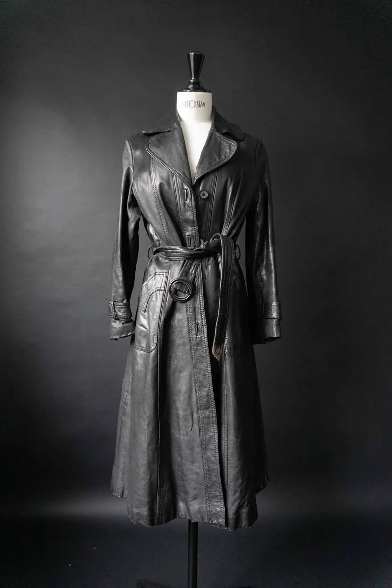Vintage Ledermantel Schwarz aus den 70ern, XS–M