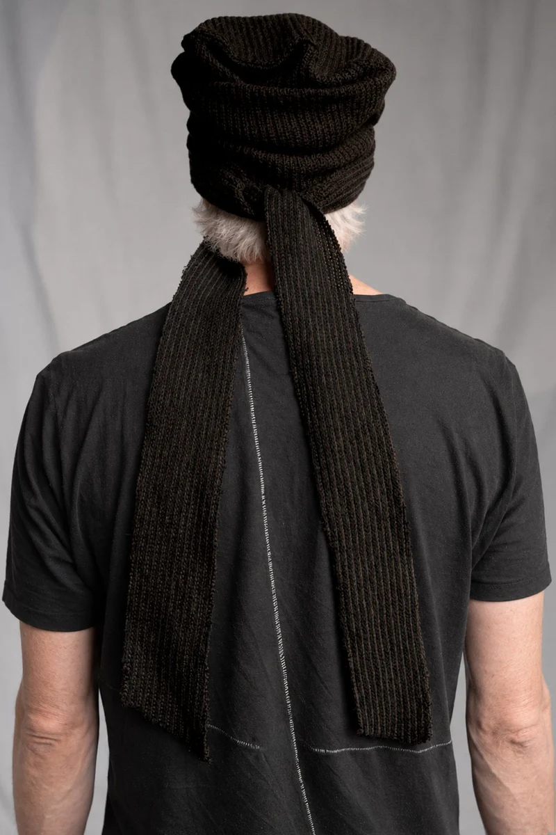 eigensinnig wien | Bracke | Designer-Beanie aus Schurwollmix mit braunem Streifenmuster