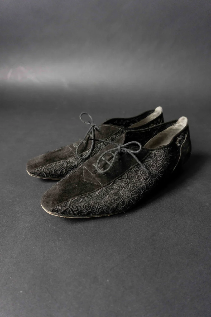 Vintage Halbschuhe, 80er – Leder & Mesh mit Blumenmuster, 41