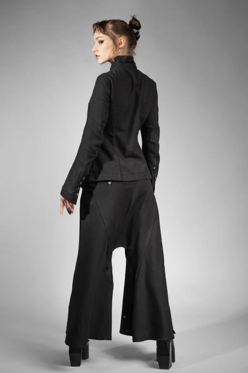 eigensinnig wien | ColCar | Extravaganter, schwarzer Damen-Woll-Anzug mit weiter Hose