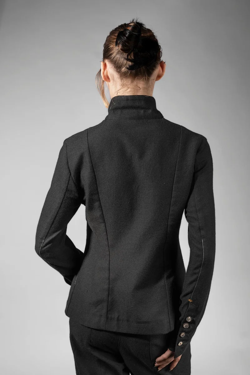 eigensinnig wien | Cardea | Designer Damen Jackenblazer aus schwarzer japanischer Wolle