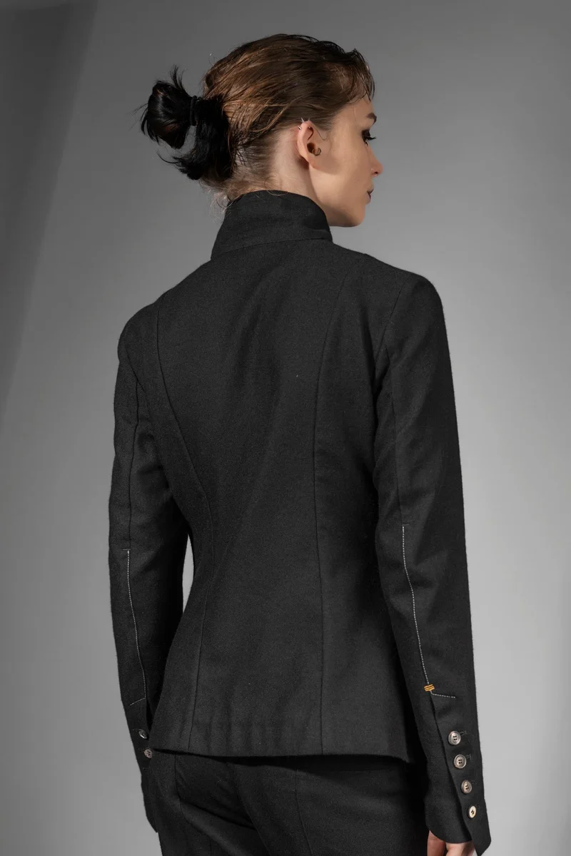 eigensinnig wien | Cardea | Designer Damen Jackenblazer aus schwarzer japanischer Wolle