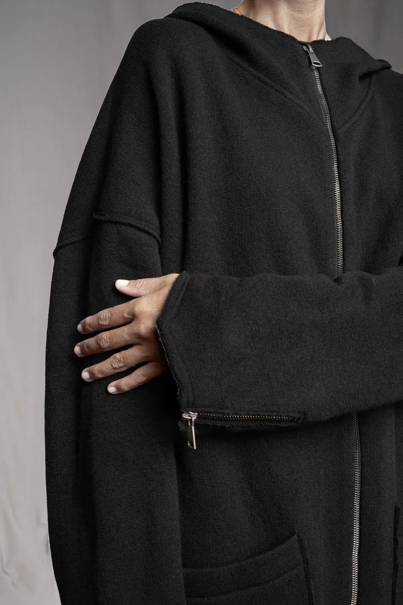 eigensinnig wien | Hades | Schwarzer, hochwertiger Designer-Wollcardigan mit Kapuze im Oversize-Schnitt