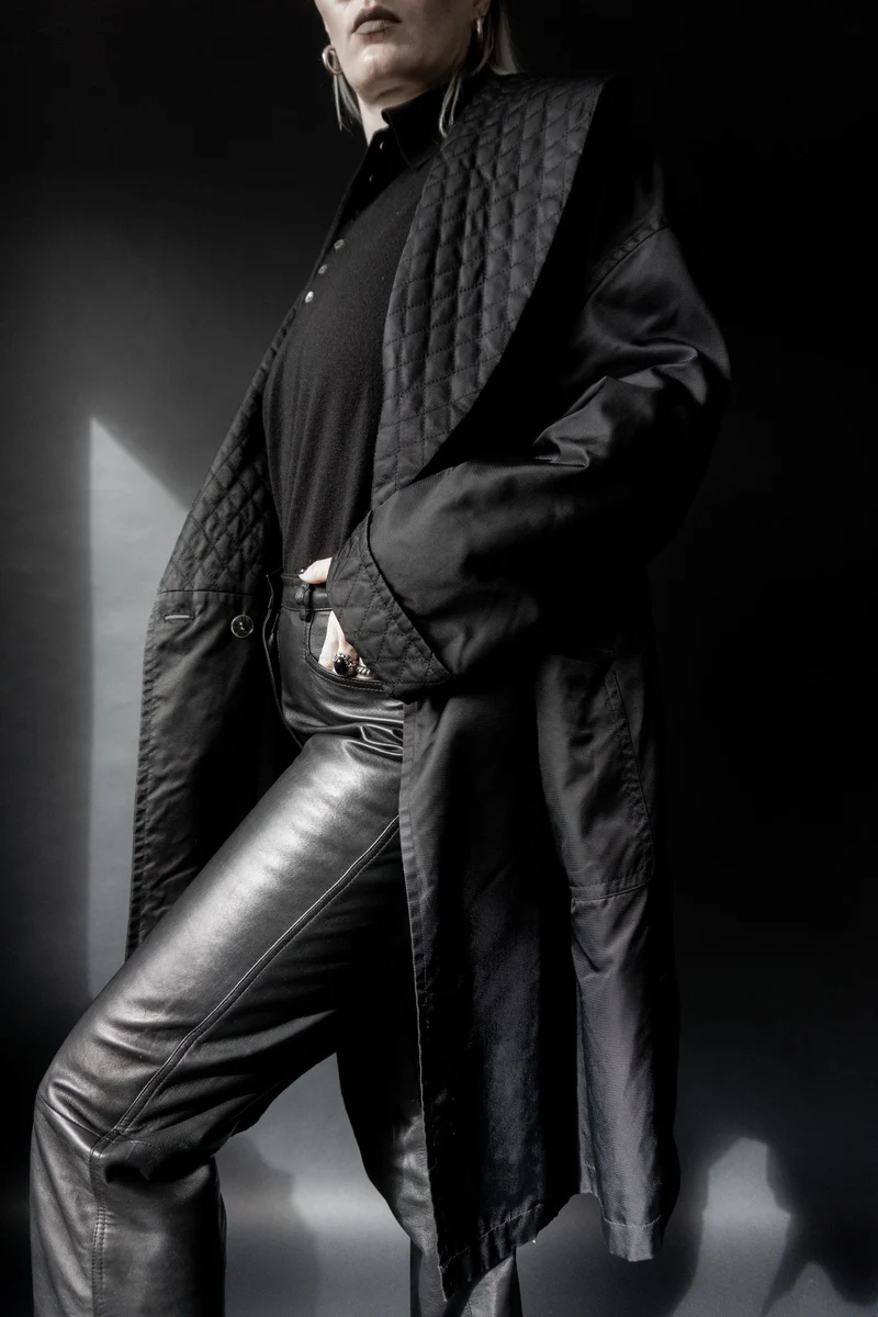 Oversized Avantgarde Mantel, Schwarz, M–L
