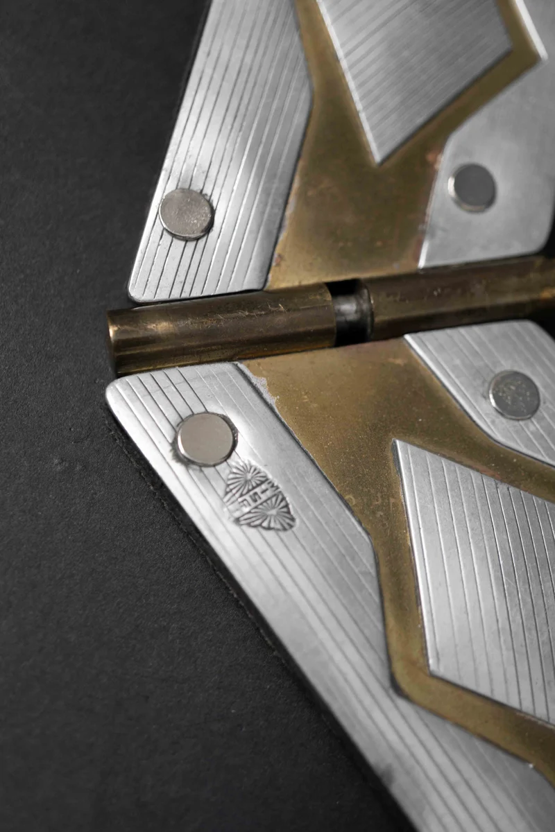Vintage Ledergürtel mit Metalldetails, S–M