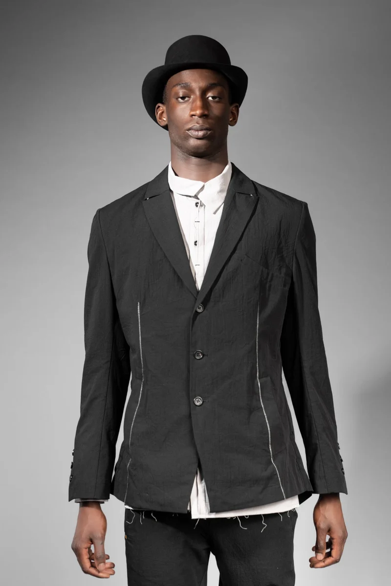 eigensinnig wien | ArgGro | Schwarzer Slim Fit Designer Herrenanzug aus japanischer Baumwolle