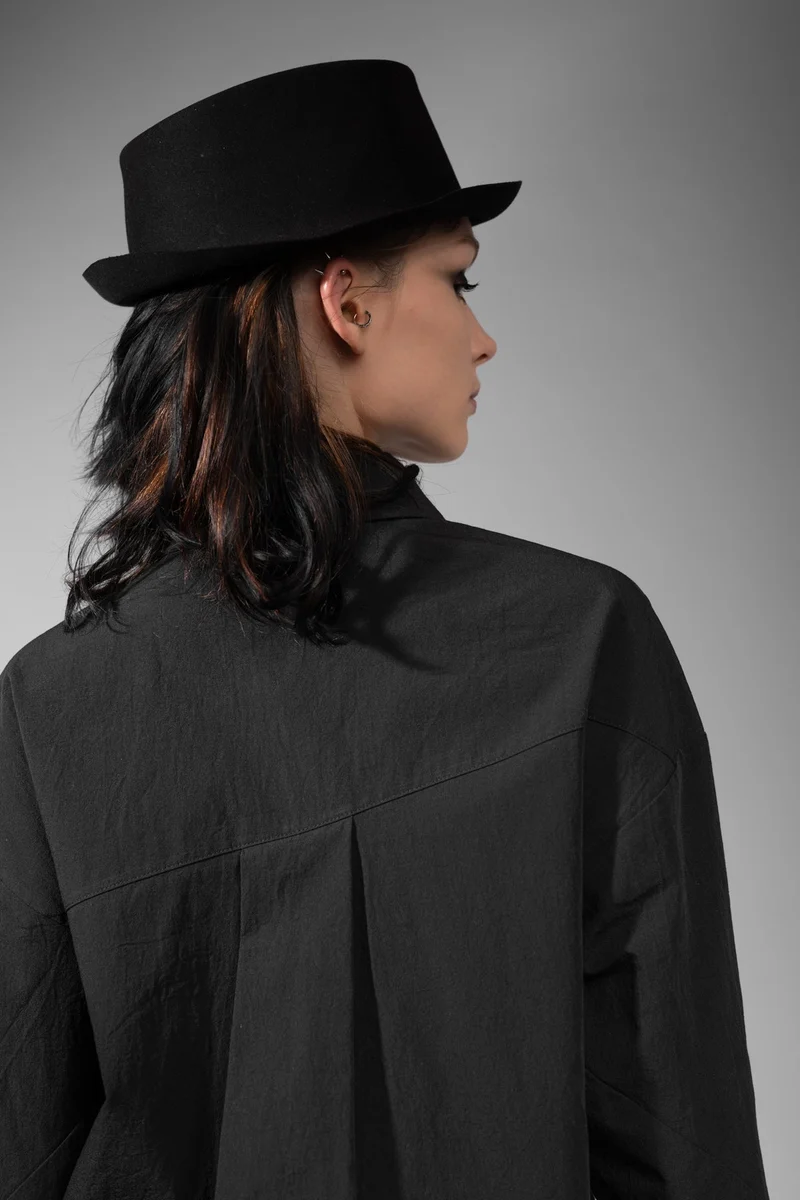 eigensinnig wien | Thoreau | Schwarze Designer Hemdjacke aus japanischer Baumwolle