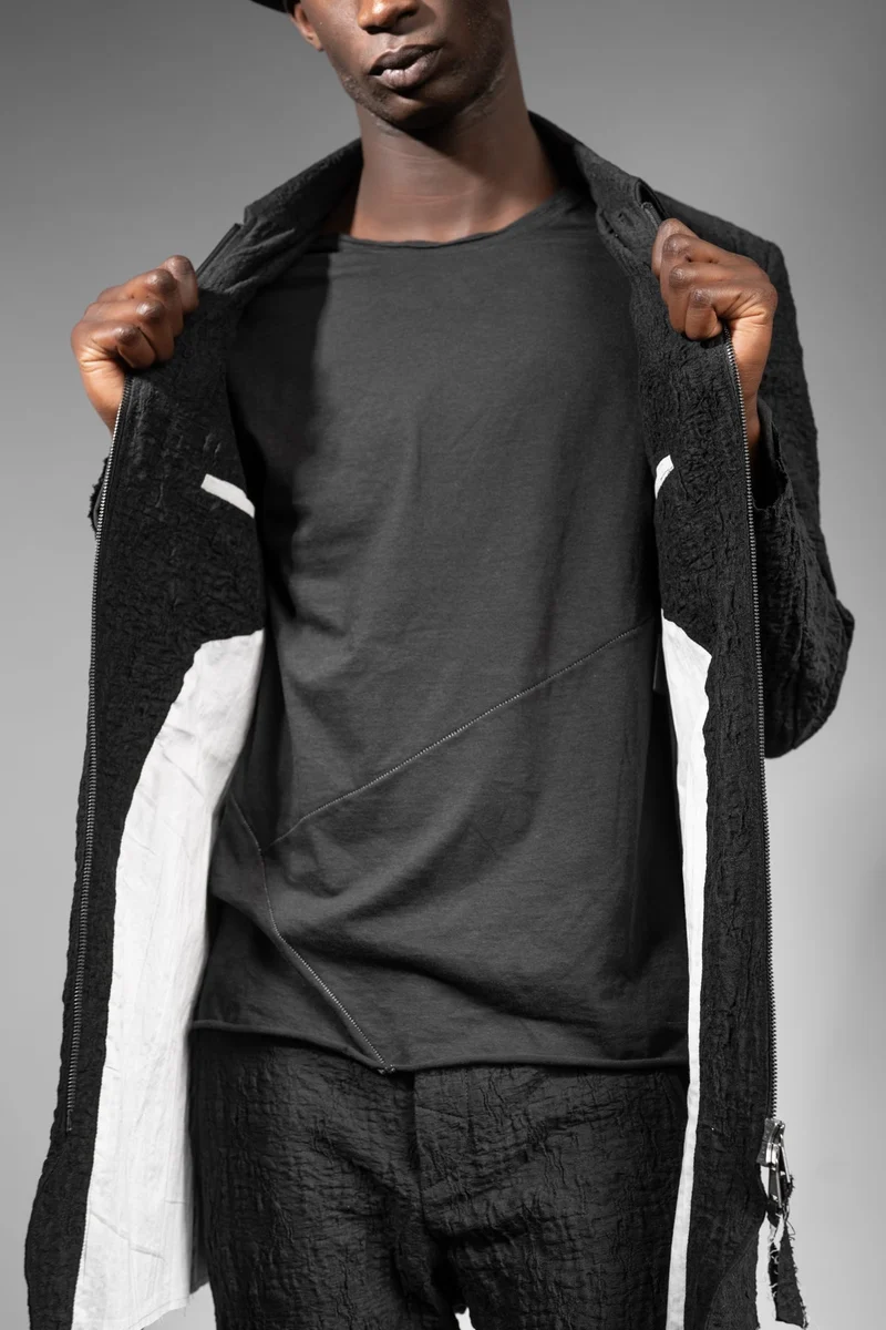 eigensinnig wien | MonRoq | Extravaganter, schwarzer Herren Designer Anzug mit Drop Crotch Pants aus japanischer Baumwolle
