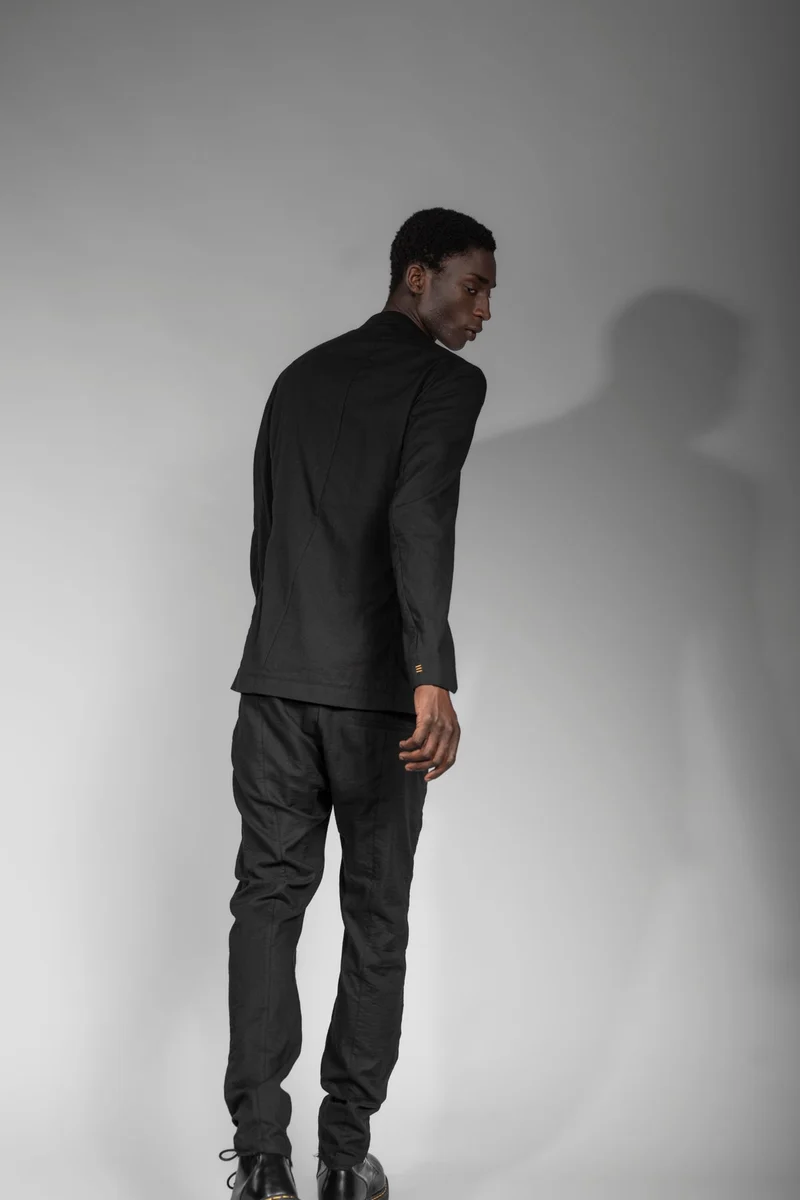 eigensinnig wien | Husserl | Schwarze Herren Designer Bikerjacke aus leichter Baumwolle