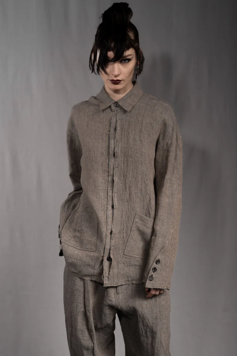 eigensinnig wien | Thoreau | Designer Leinen-Overshirt mit dekonstruierter Silhouette