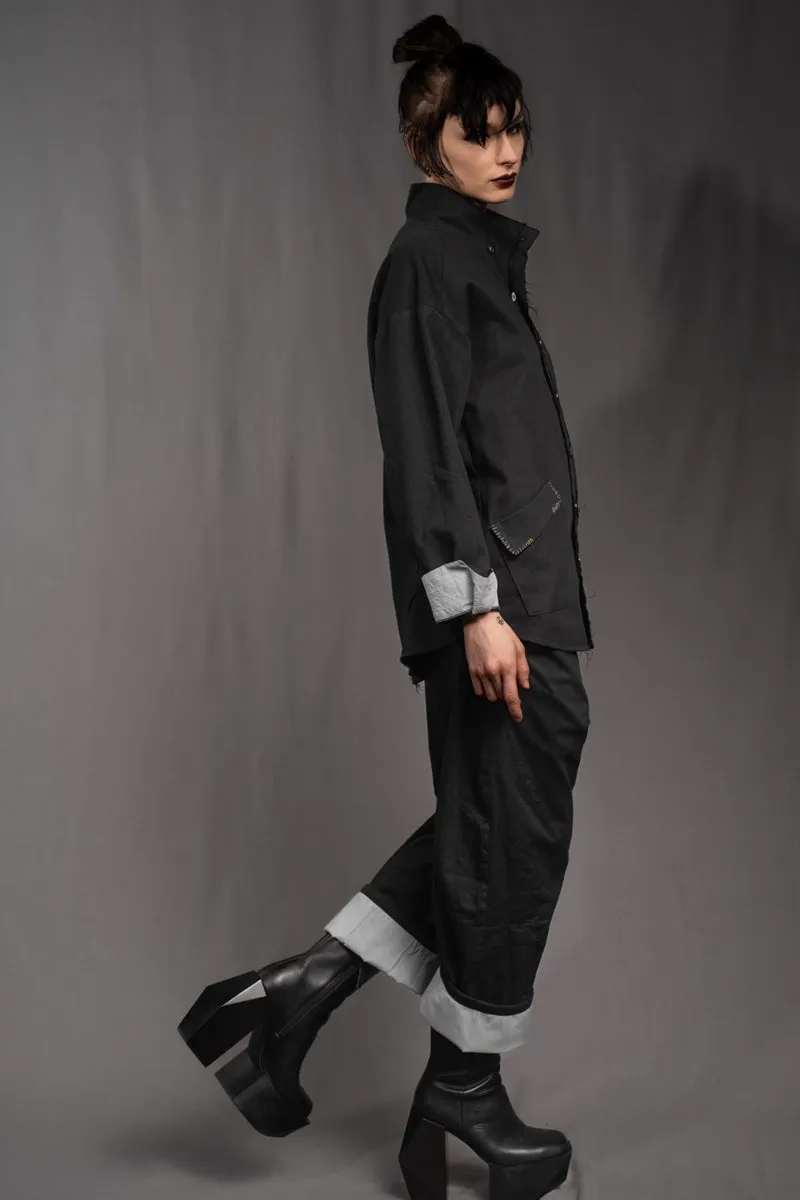 eigensinnig wien | KolQua | Schwarzer Baggy Pants Anzug aus leichter Baumwolle