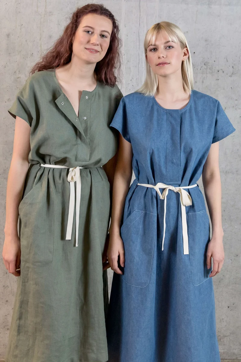 No73 Kleid Kieras mit Patte und Taschen