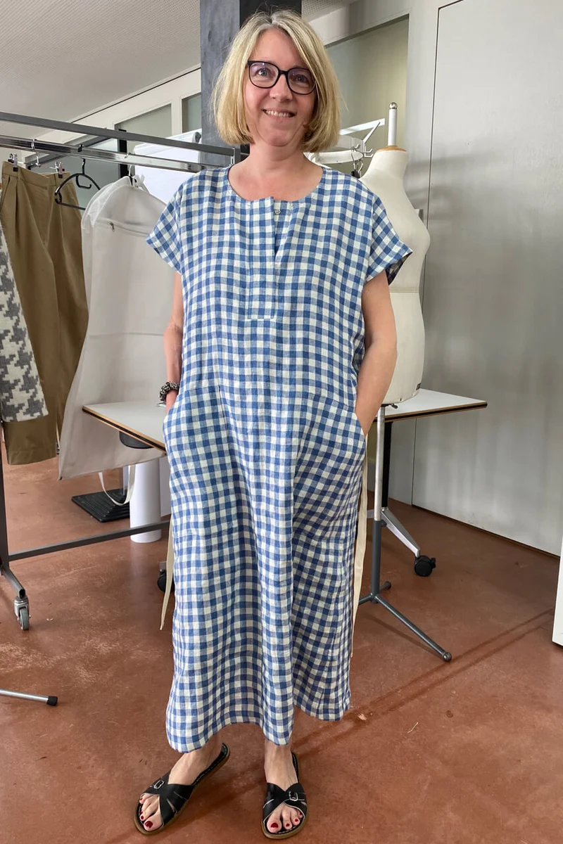 No73 Kleid Kieras mit Patte und Taschen