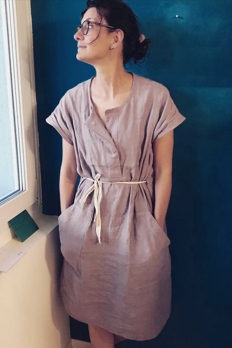 No73 Kleid Kieras mit Patte und Taschen