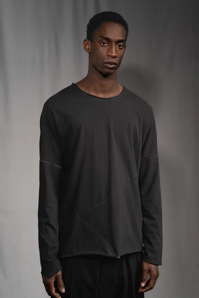 eigensinnig wien | Tolstoi | Dünner, schwarzer Designer Herren-Pullover aus Baumwolle