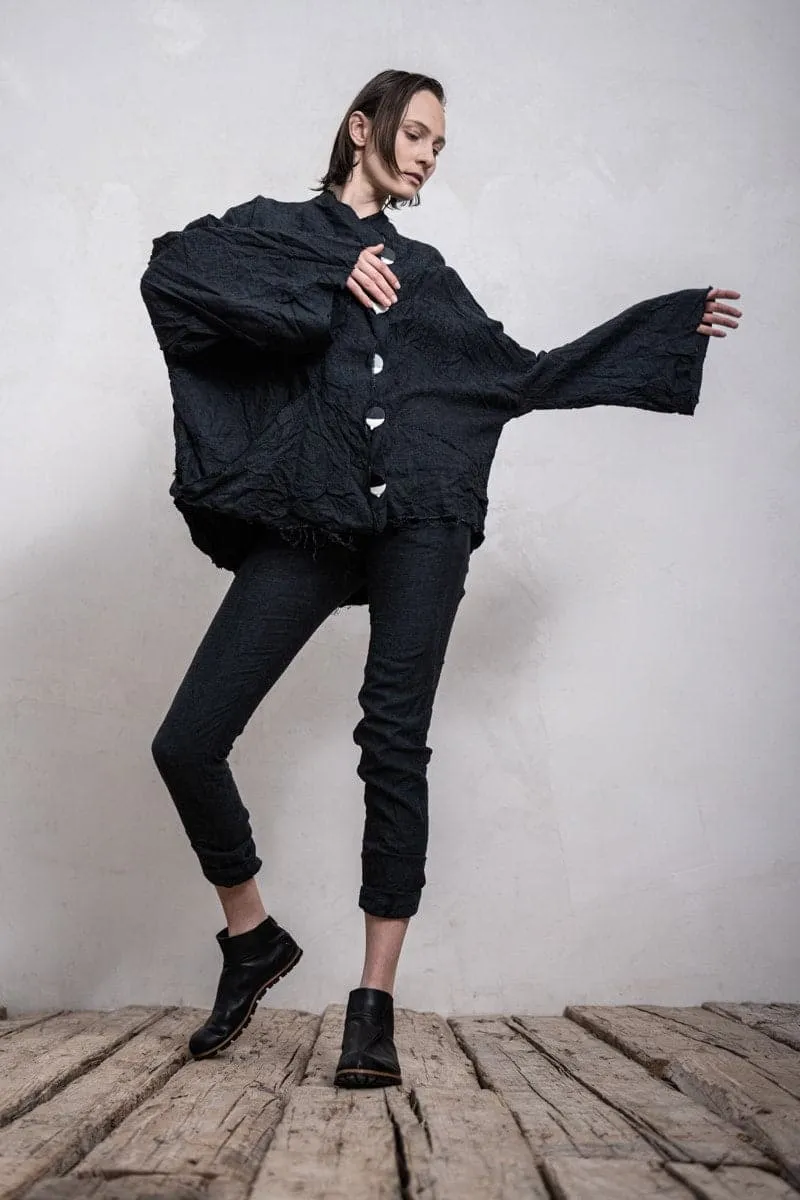 eigensinnig wien | Hemingway | Extravagante Kimono Jacke aus Leinen in anthrazit