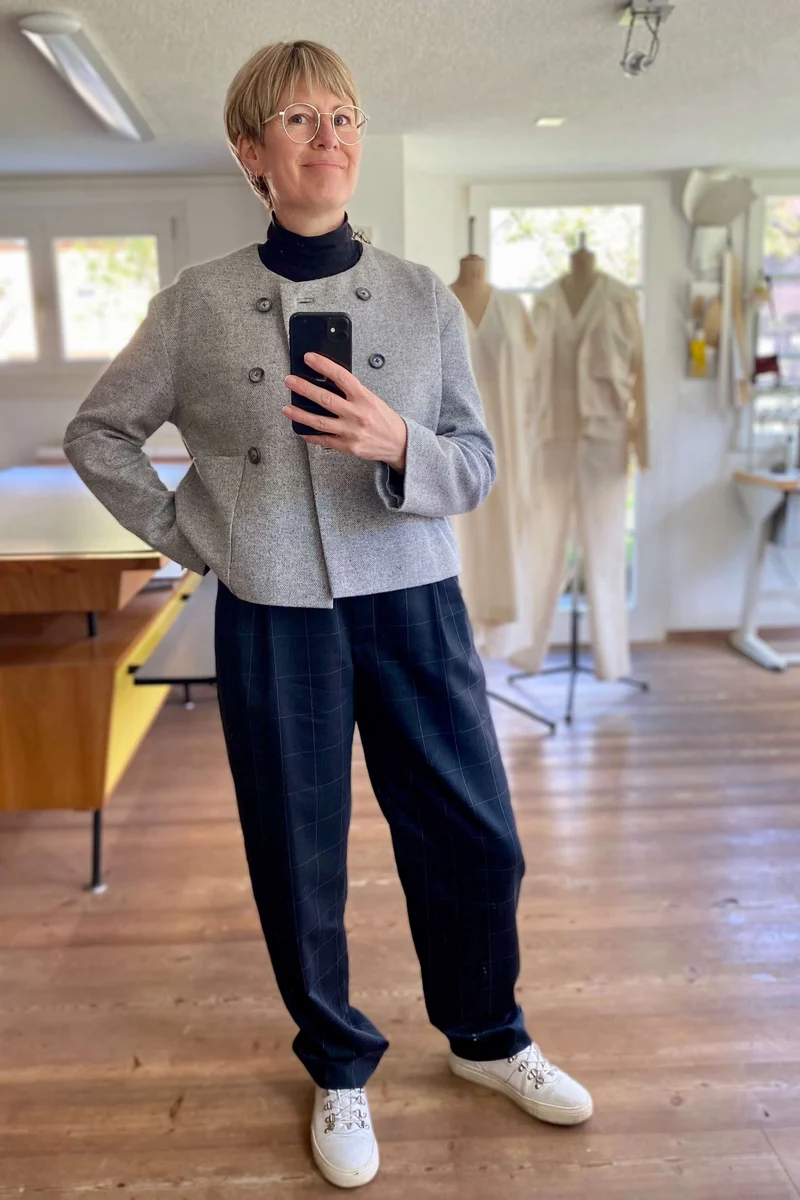No43 weite Bundfaltenhose