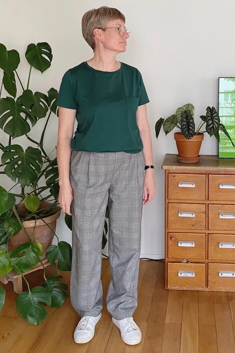 No43 weite Bundfaltenhose