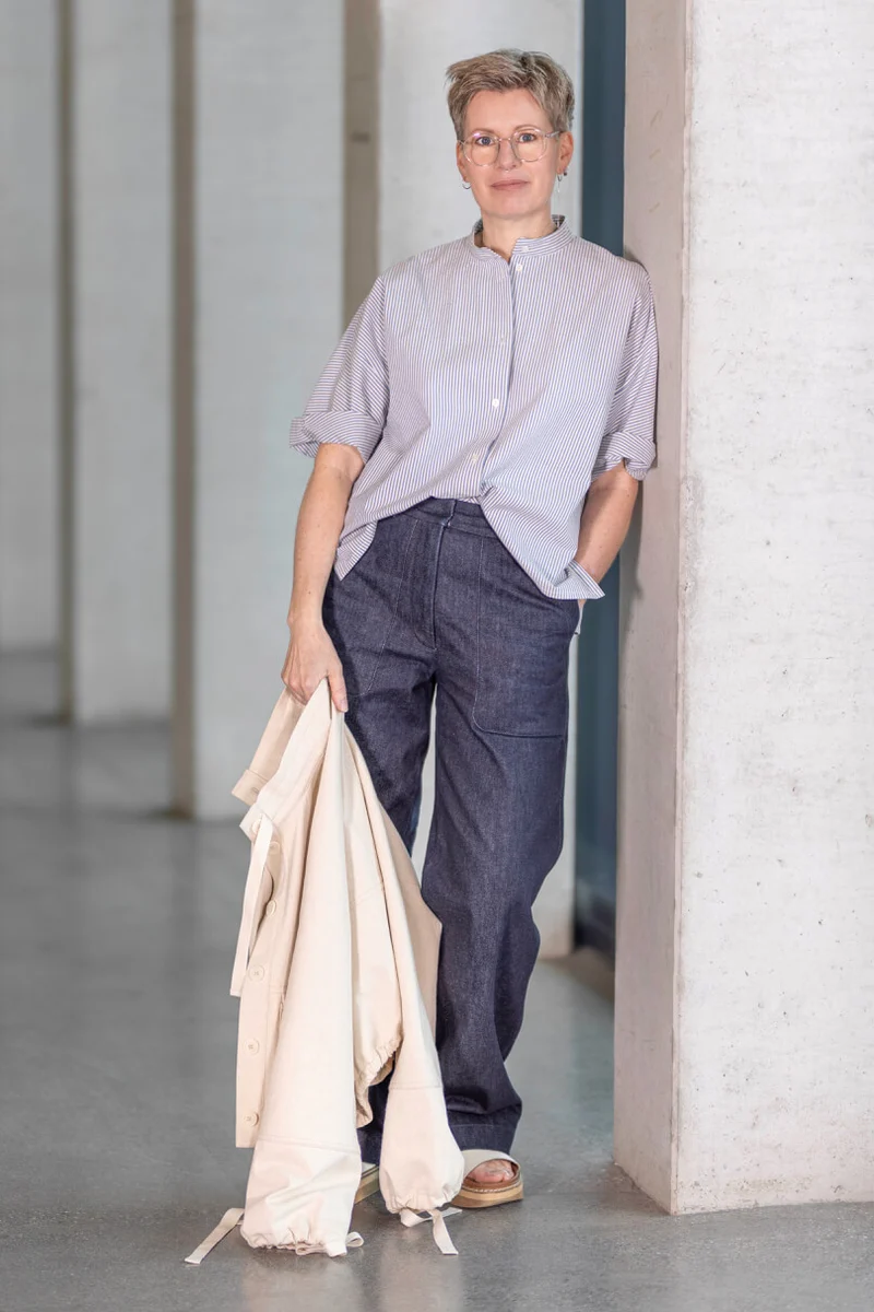 No74 Bluse mit T-Ärmel und Stehkragen
