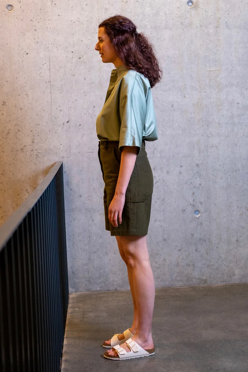 No74 Bluse mit T-Ärmel und Stehkragen