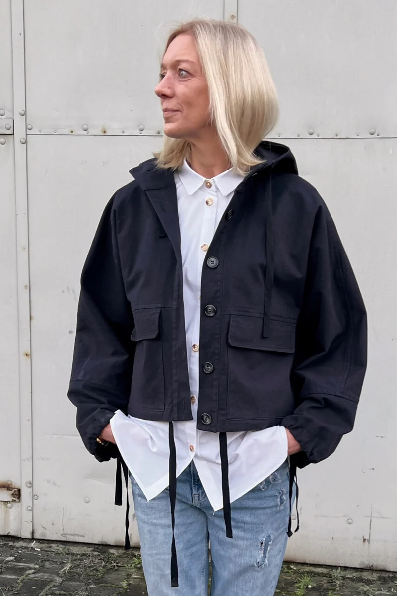 No69 Jacke mit T-Ärmel und Kapuze