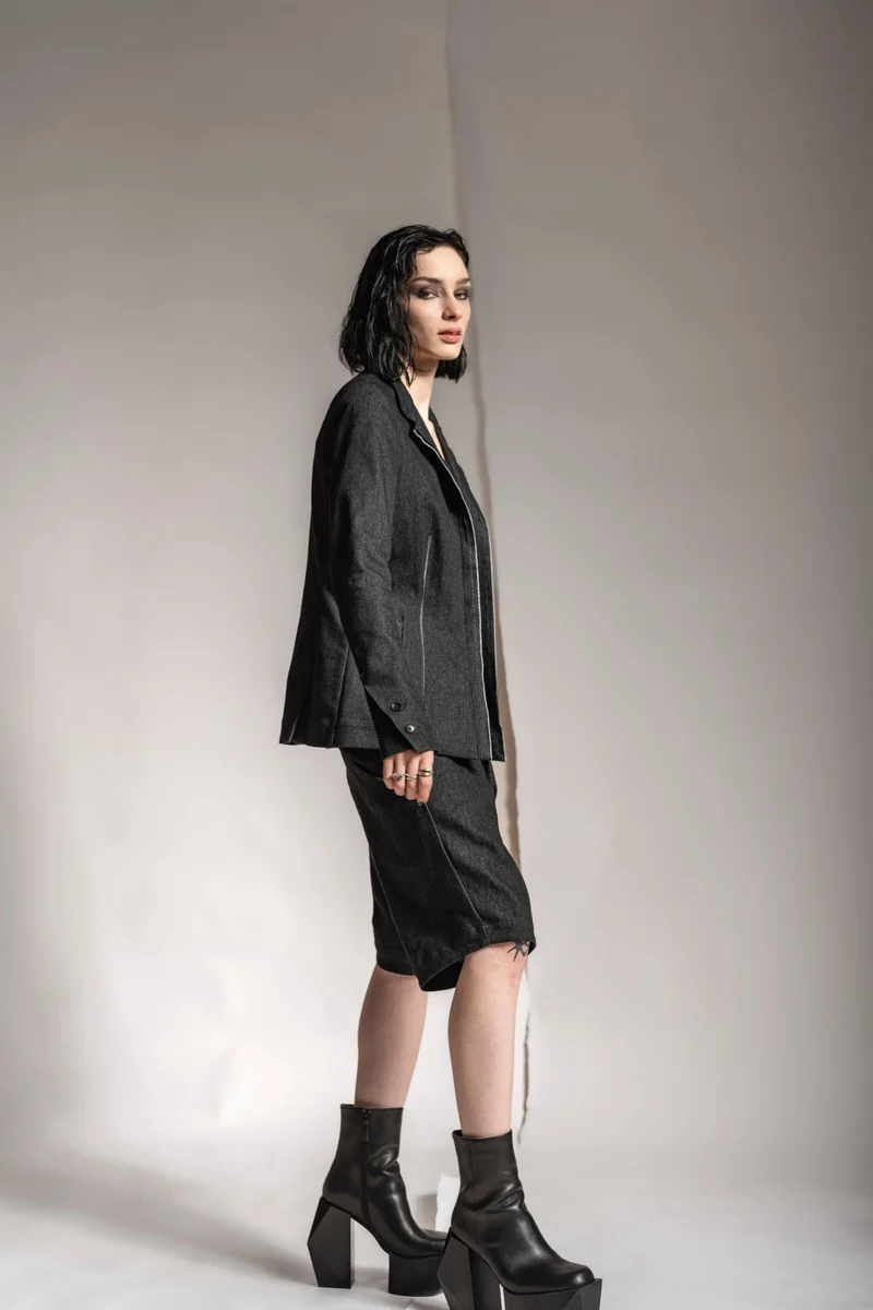 eigensinnig wien | Sontag | Designer Jeansjacke für Damen in Grau