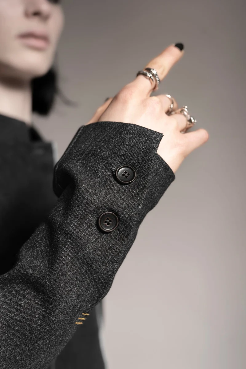 eigensinnig wien | Sontag | Designer Jeansjacke für Damen in Grau