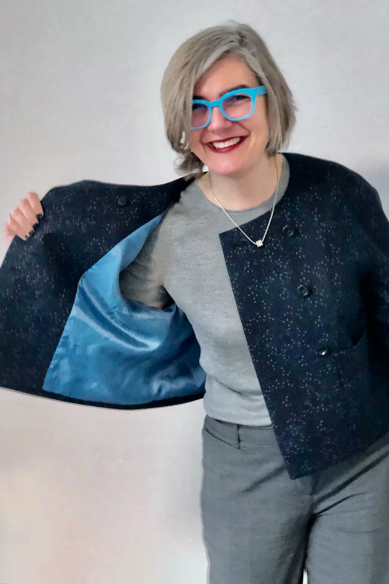 No49 kurze Jacke zweireihig