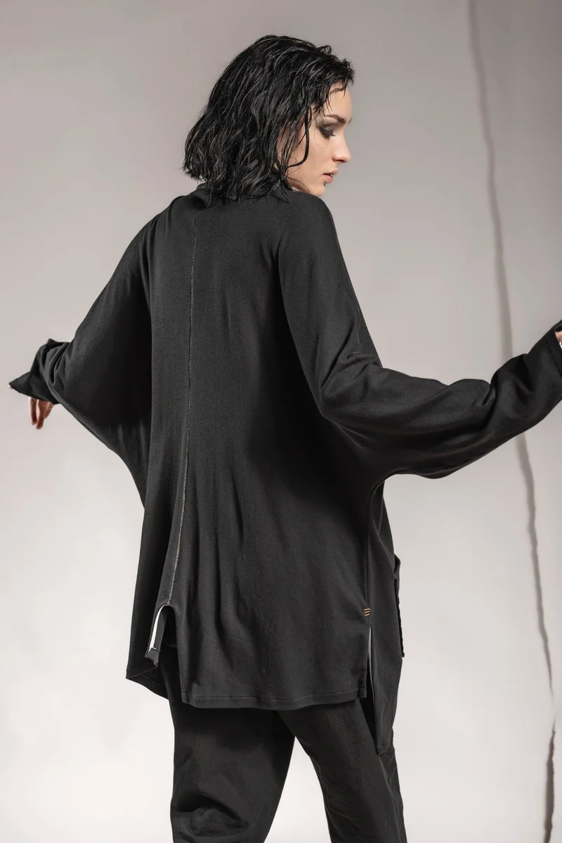 eigensinnig wien | Horaz | Sportlich-elegante Shirtjacke für Damen und Herren in Schwarz