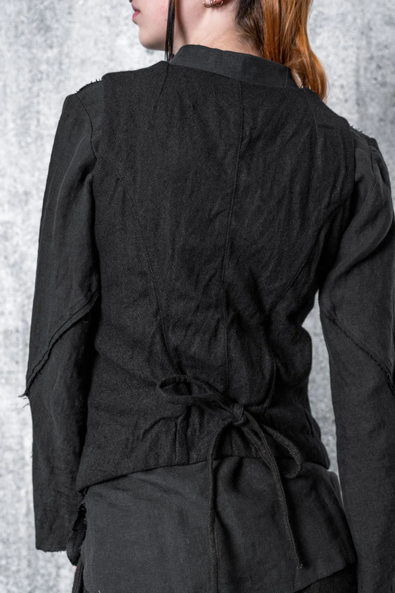 eigensinnig wien | Heller | Woll-Anzugweste für Damen in Schwarz im Winter