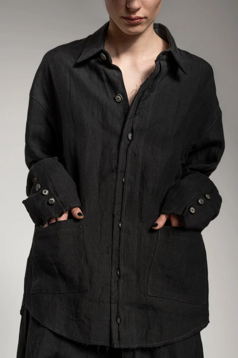 eigensinnig wien | Thoreau | Designer Leinen Overshirt in Schwarz