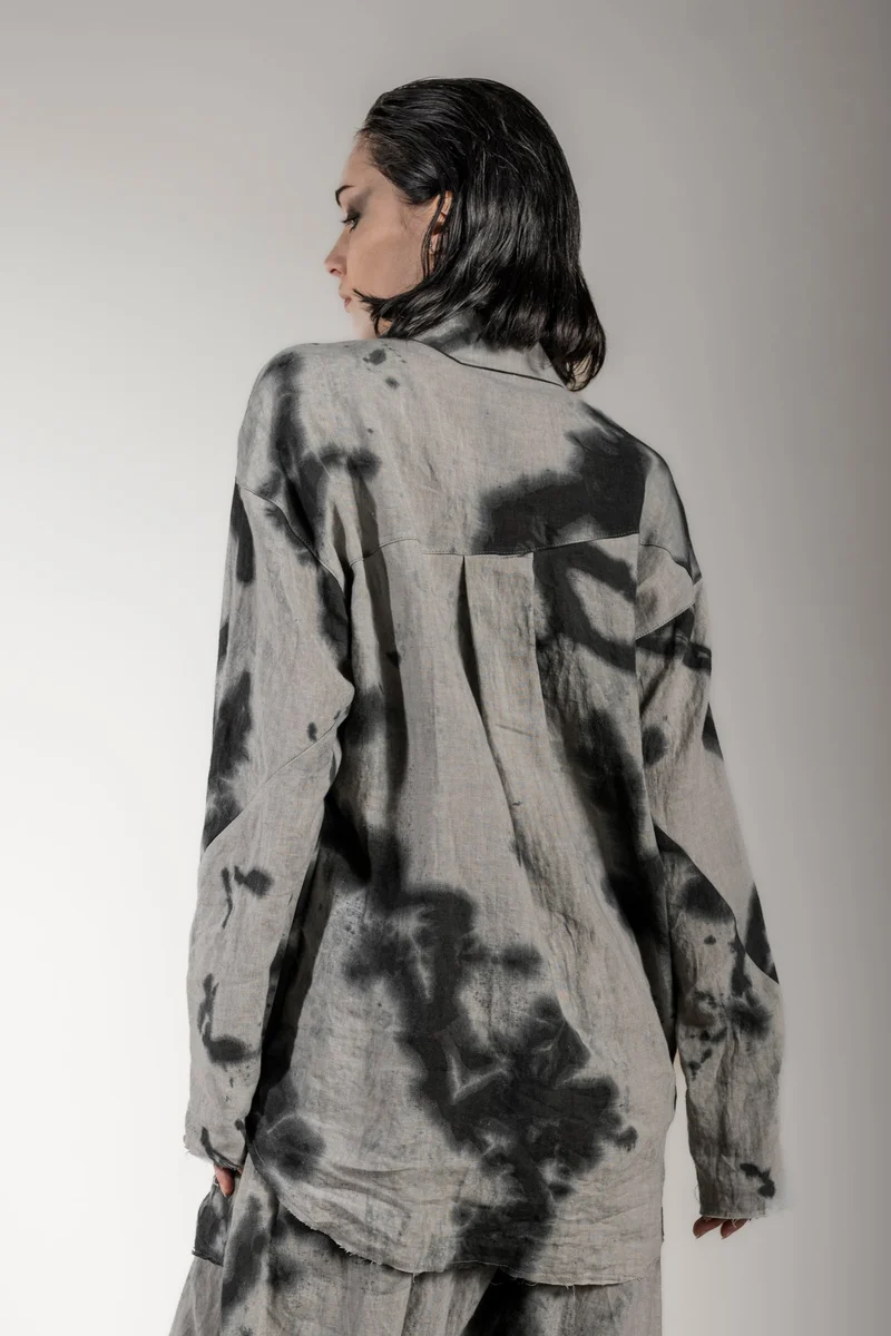 eigensinnig Wien | RusTho | Extravaganter Designer Anzug aus Leinen in Grau