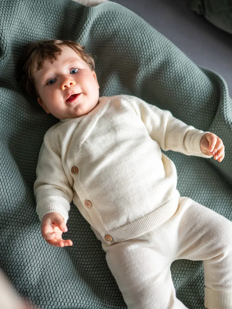 THE WOOLLY BABY JACKET - pure