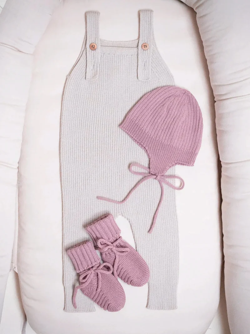 THE WOOLLY BABY HAT - rose