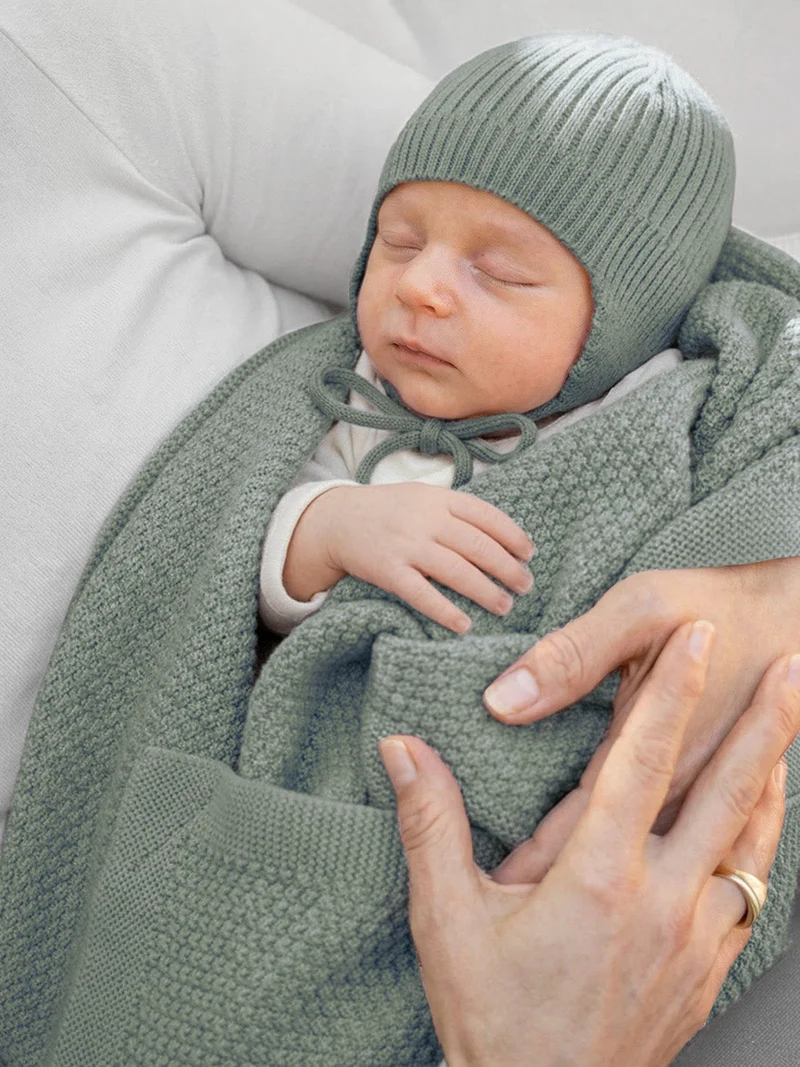 THE WOOLLY BABY HAT - sage
