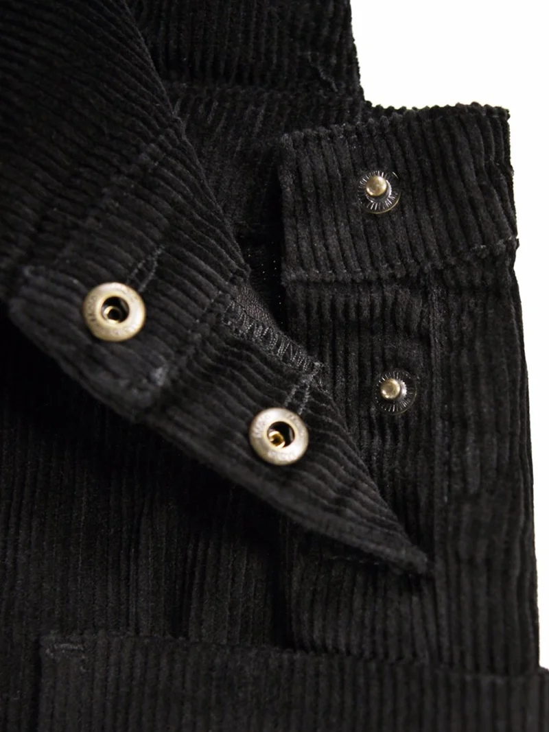 Overall Schwarz