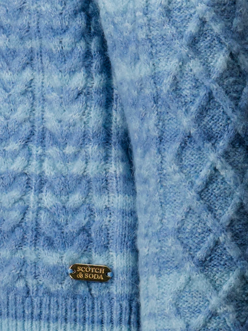 Pullover Hellblau